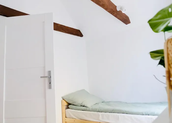 Belmondo House Apartamento *