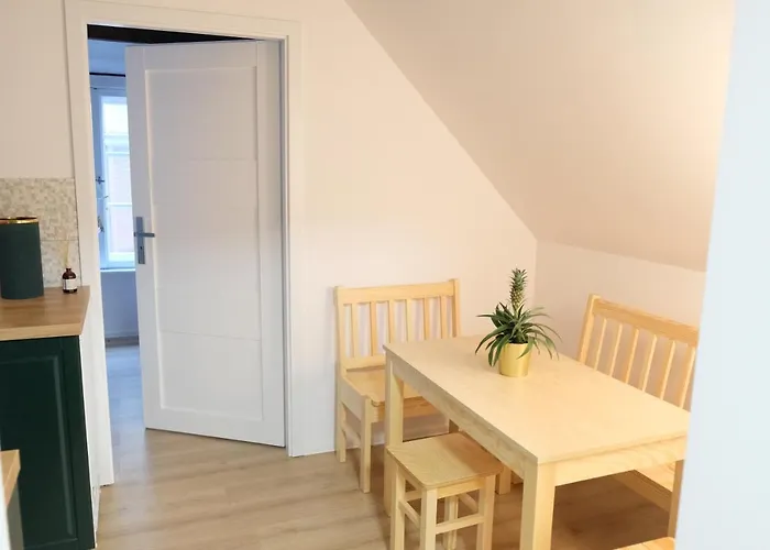 Belmondo House Apartamento *